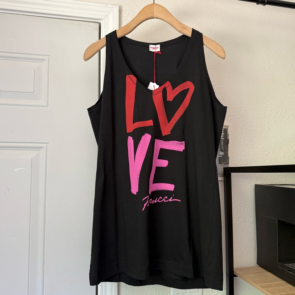 NWT FIORUCCI black cotton crew neck logo heart v‎ neck long tank top
